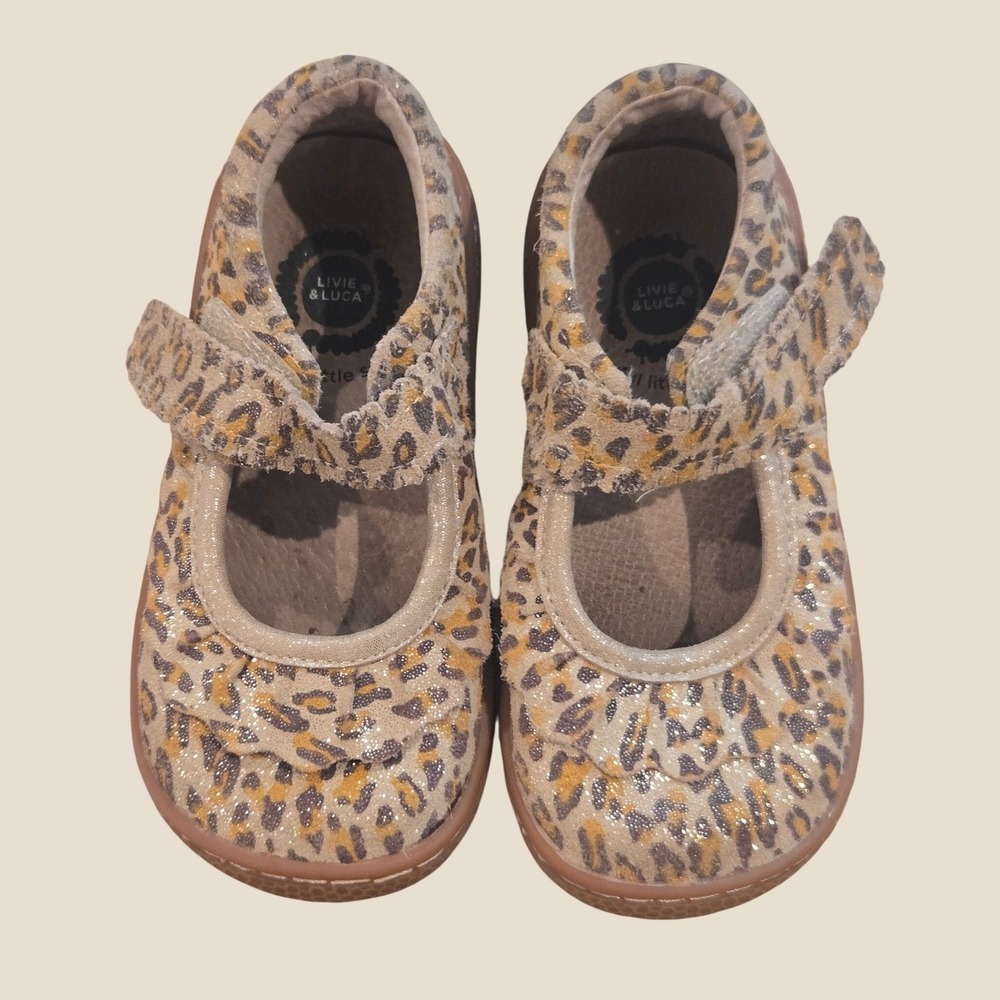Livie & Luca Girls Leopard Print Glitter Mary Jane Shoes Size 8M Ruffle Toe